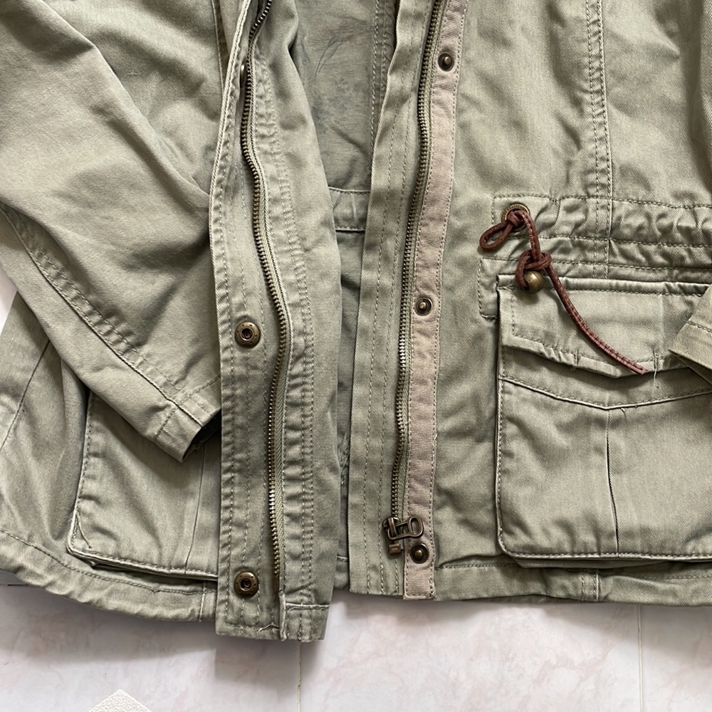 Green jacket - Picture 4 of 7